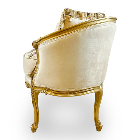 Vintage Elegant Luxury Sofa White and Gold Interior Design