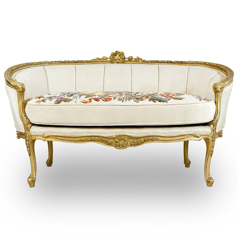 Vintage Elegant Luxury Sofa White and Gold Interior Design