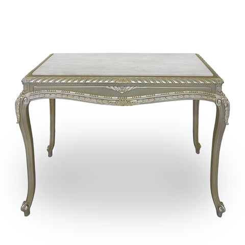 4 Legs Table